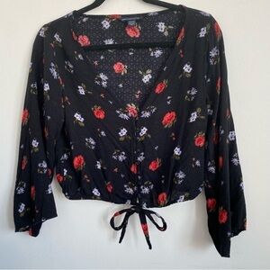 American Eagle Ditsy Floral Button Tie V Front Crop Top XS